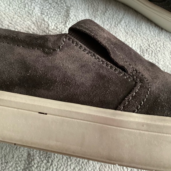 Vince Barron Suede Sport Slip-On Sneaker Charcoal Gray Unisex EU Sz 39 - Picture 9 of 14